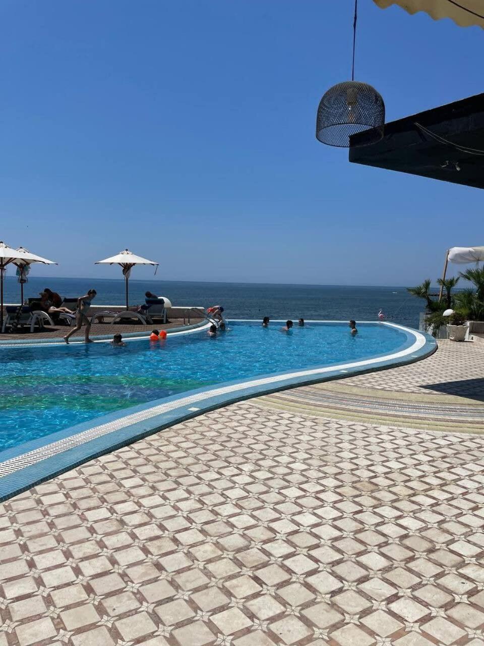 Sunlit 594 Apartment Durres Exterior photo